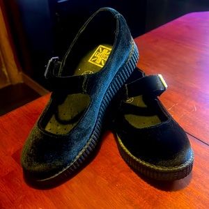 T.u.k black velvet maryjanes